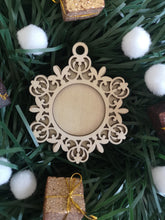 Load image into Gallery viewer, 3D Snowflakes and Stars Christmas bauble set
