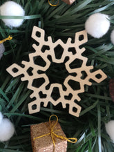 Load image into Gallery viewer, Snowflake bauble set
