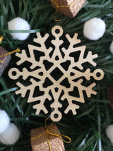 Load image into Gallery viewer, Snowflake bauble set
