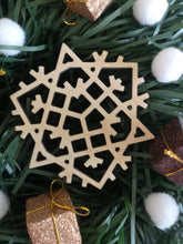 Load image into Gallery viewer, Snowflake bauble set
