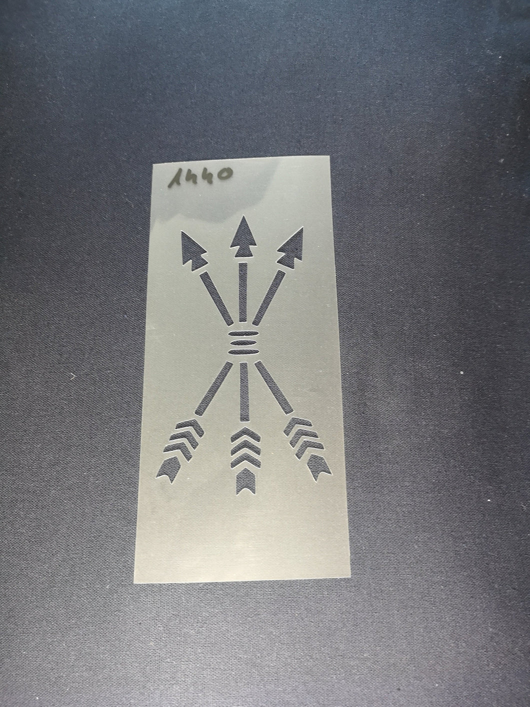 Arrows stencil